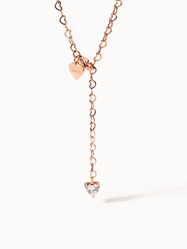 Roségoldene Kette mit Herzanhänger und funkelndem Stein, PURELEI-Design.