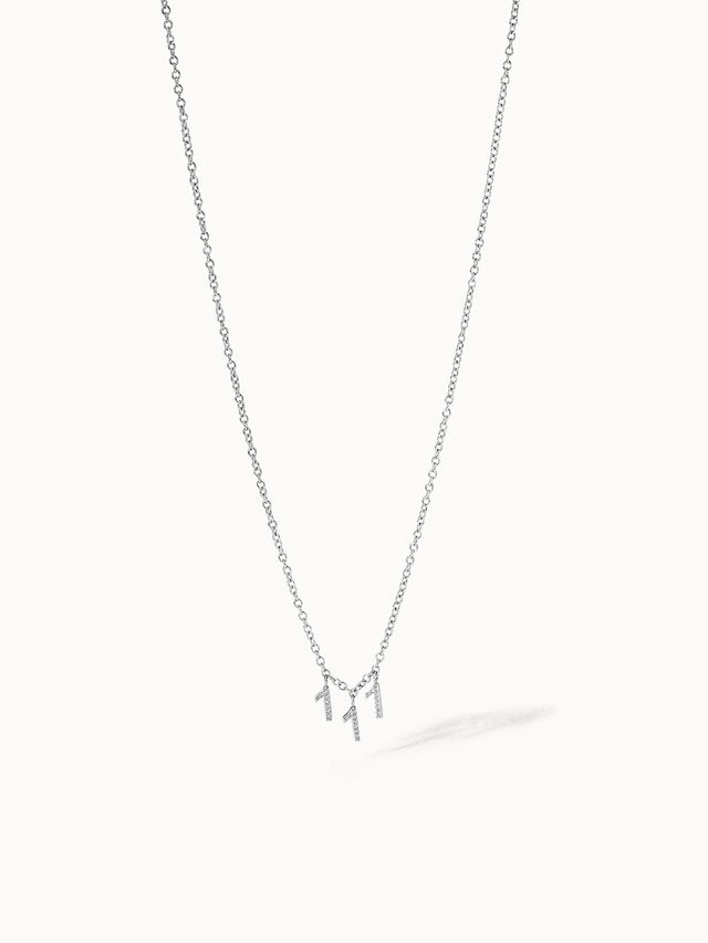 111 Kette mit zarten, nickelfreien Silberanhängern besetzt mit weißen Zirkonia, filigran und elegant, Vicky.