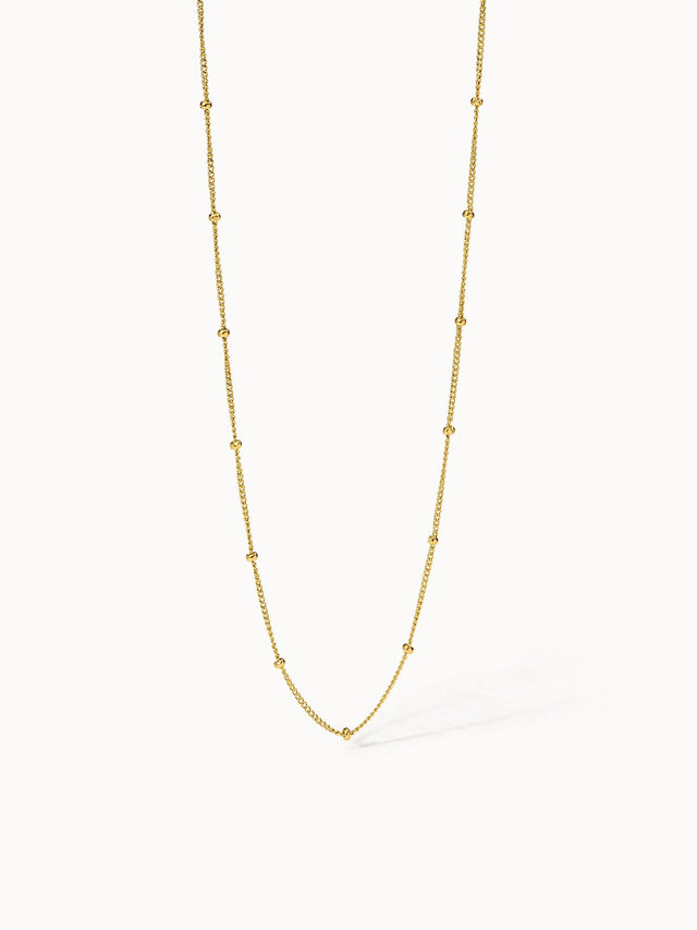 Feingliedrige Li’ili’i Kette aus 18K Gold, minimalistisch und elegant, PURELEI Signature für subtilen Luxusschmuck.