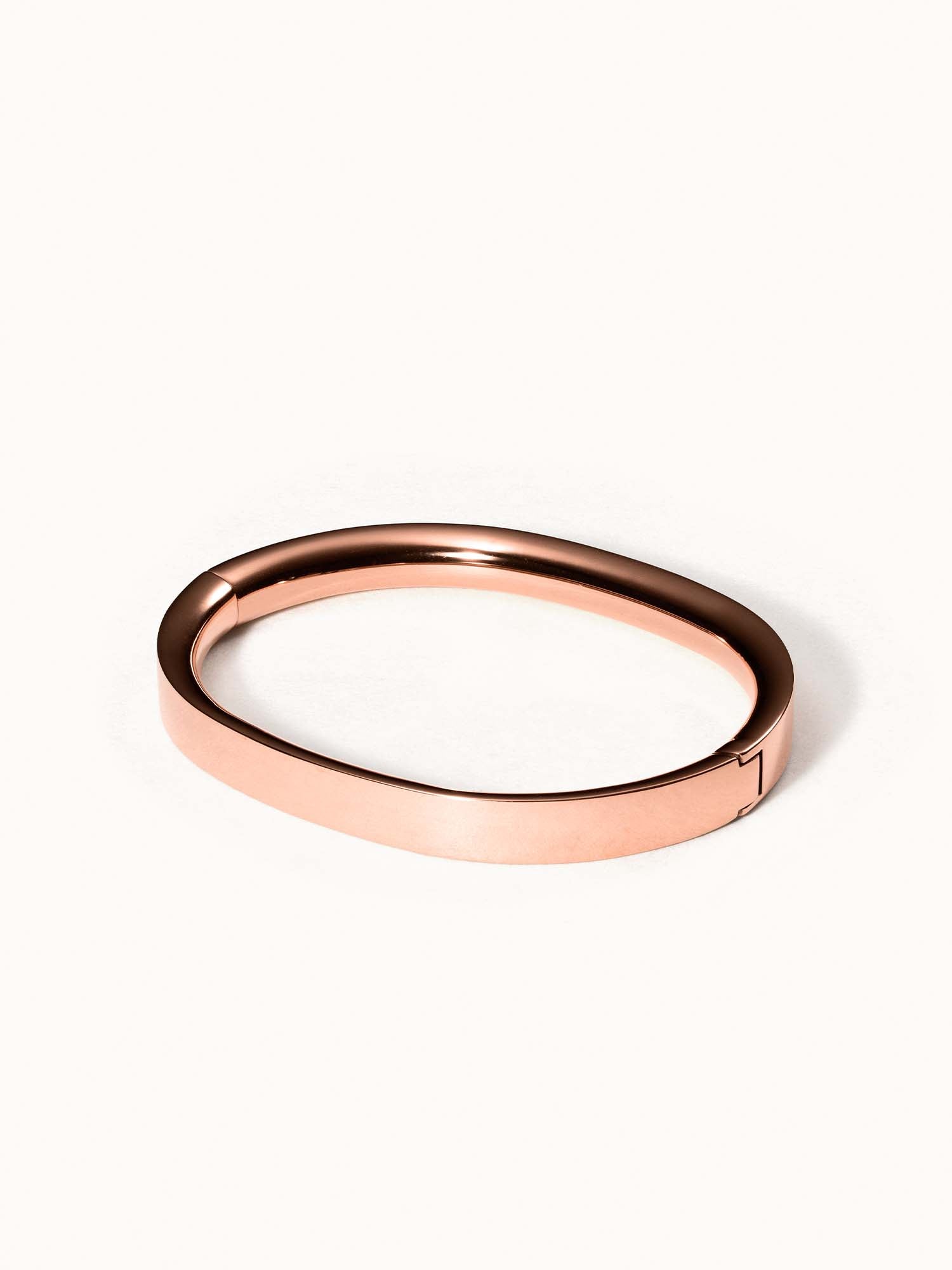 Roségoldenes Armband mit elegantem Design von PURELEI, modern und zeitlos.