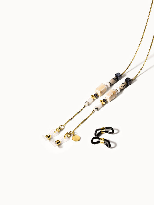 {"color":"Gold", "type":"lead_image"}