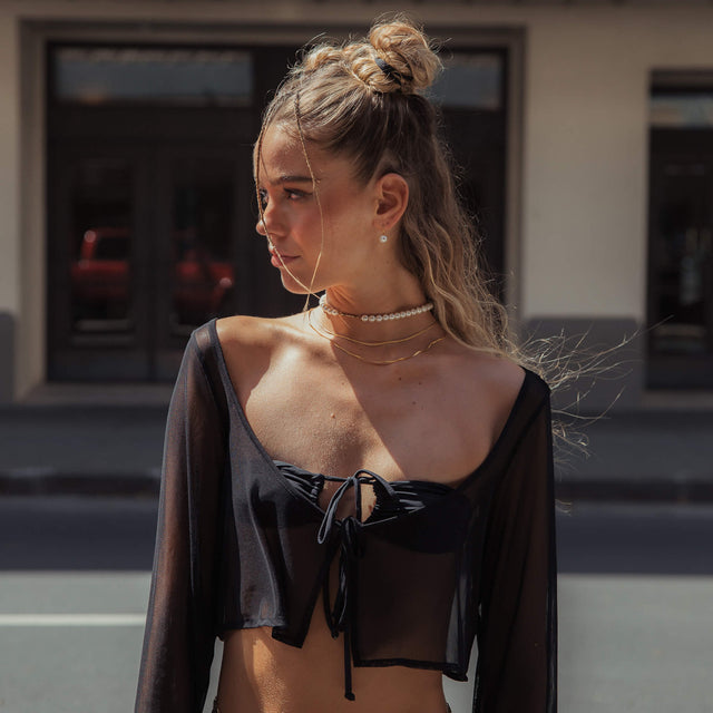 PURELEI Pure Pearl Ohrringe mit zarten Seashell-Perlen, schimmerndes Alltags-Essential in elegantem Look.