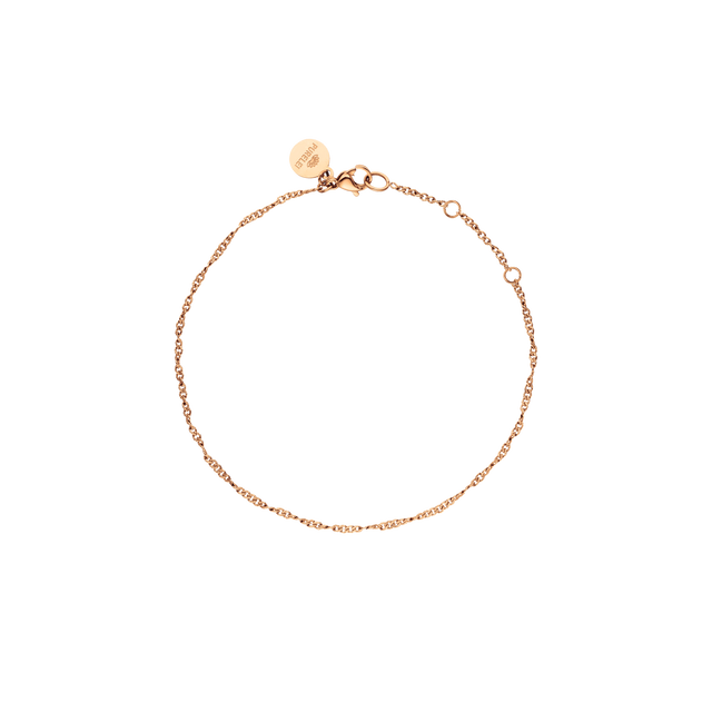 PURELEI Kaula Armband aus roségoldenem Edelstahl mit feinem, gedrehtem Design, elegant und vielseitig.