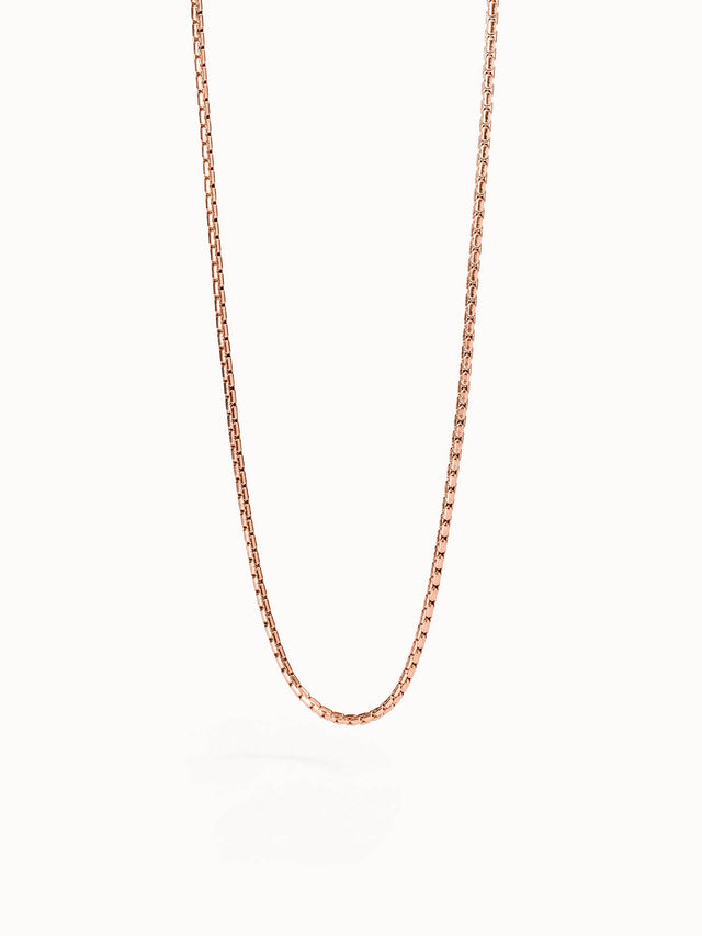 Roségoldene Kette mit feiner Gliederstruktur von PURELEI, elegant und zeitlos.