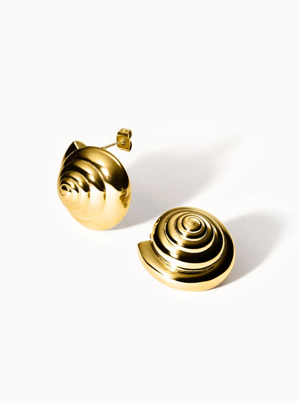 {"color":"Gold", "type":"lead_image"}