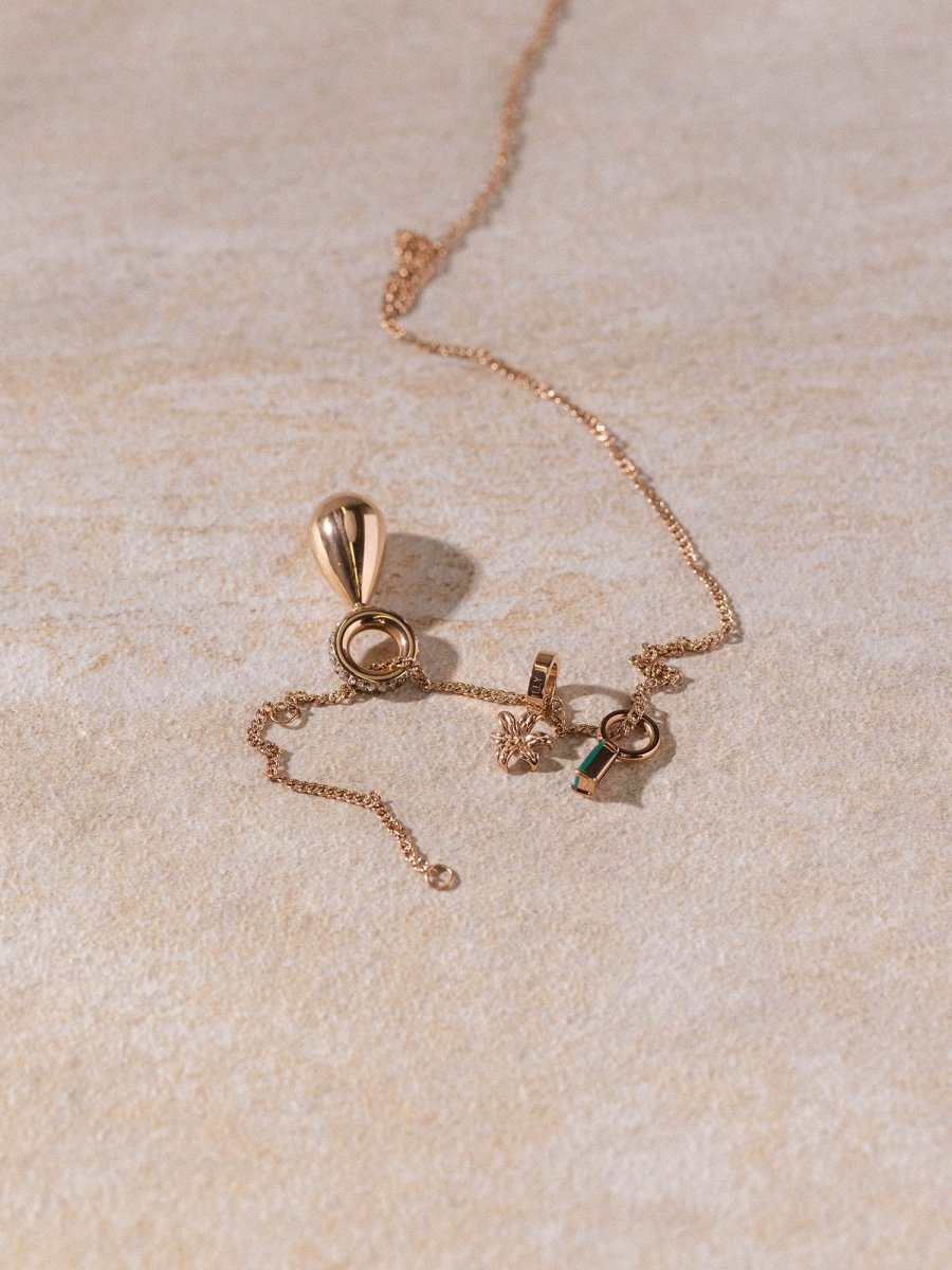 Birth Flower Charm Lily - INT PURELEI
