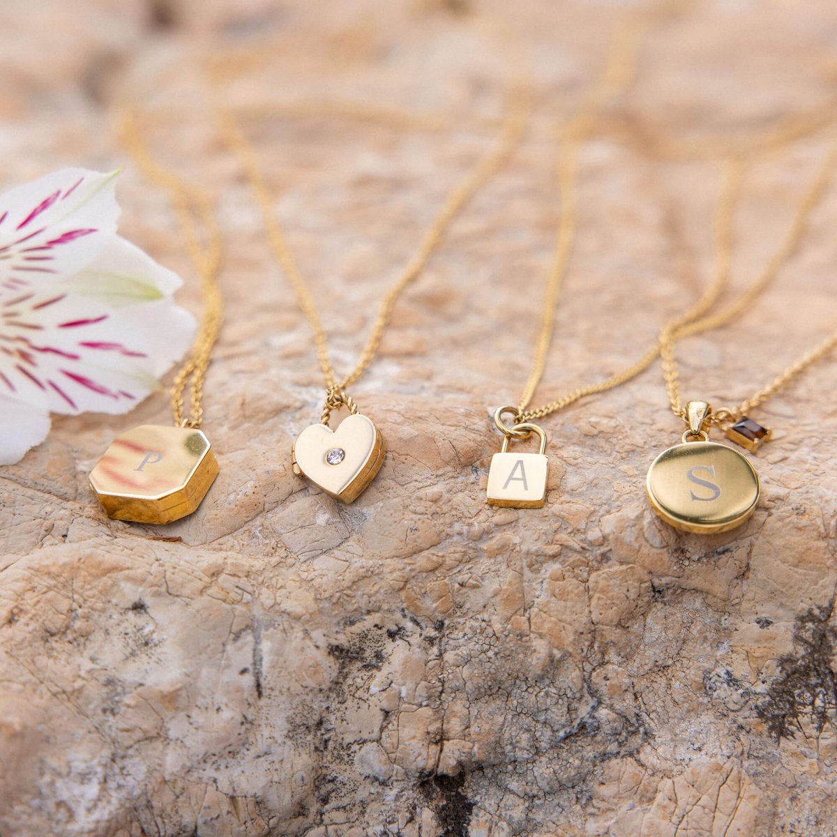 Heartbeat Medallion Necklace - INT PURELEI